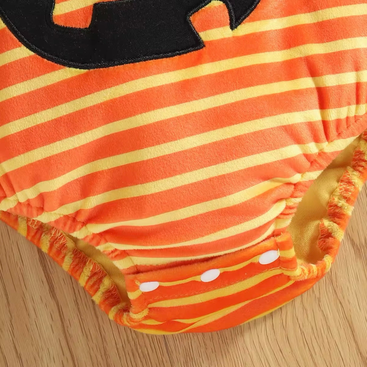 Baby Orange Halloween Bodysuit Socks & Hat Costume (Age Newborn - 24M)
