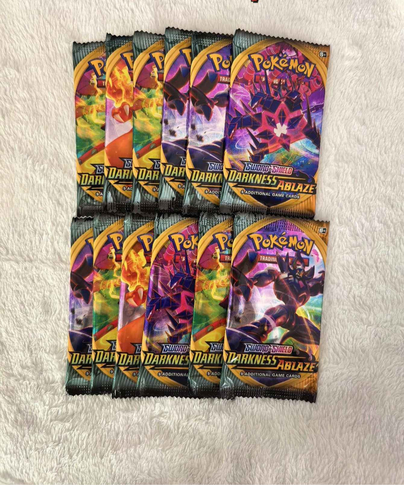 Pokémon TCG: Sword & Shield Darkness Ablaze Booster Box Trading Card Game Multicolor Darkness Ablaze 12 Pack