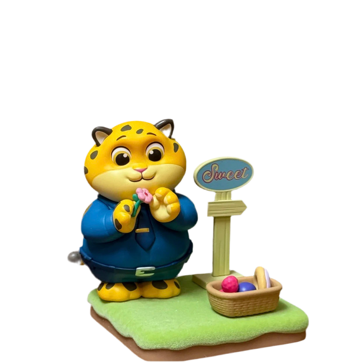 MINISO Disney Zootopia Autumn Garden Series Blind Box Figure Leopard Officer