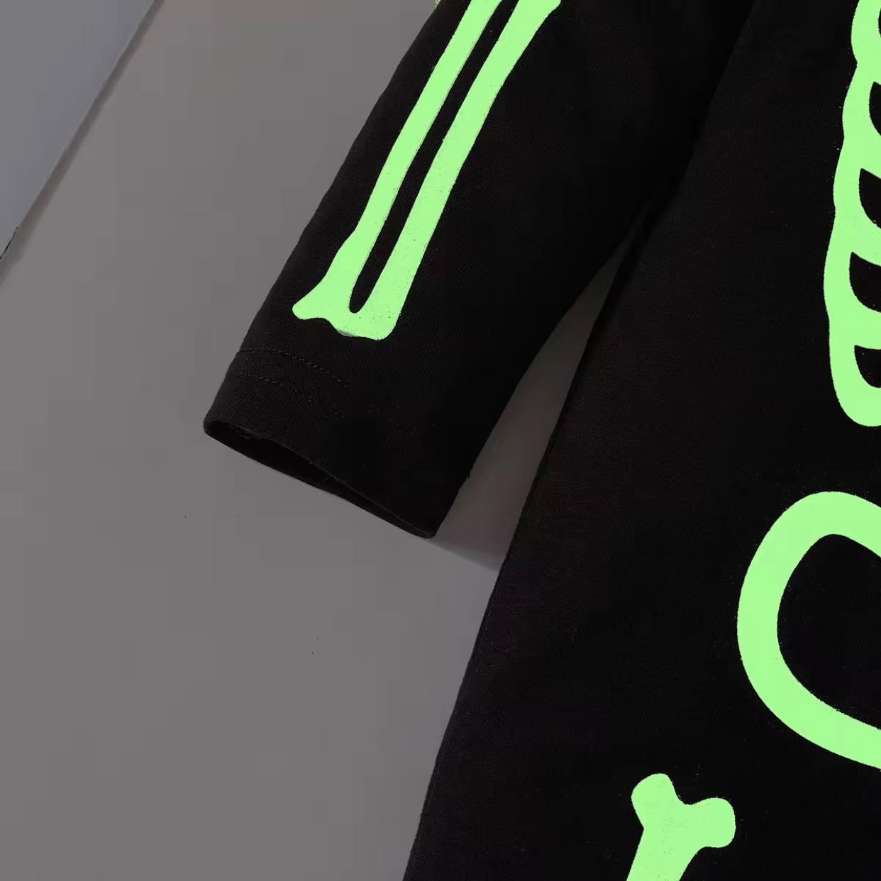 Baby Glow In The Dark Halloween Skeleton Costume (Age Newborn - 18N)