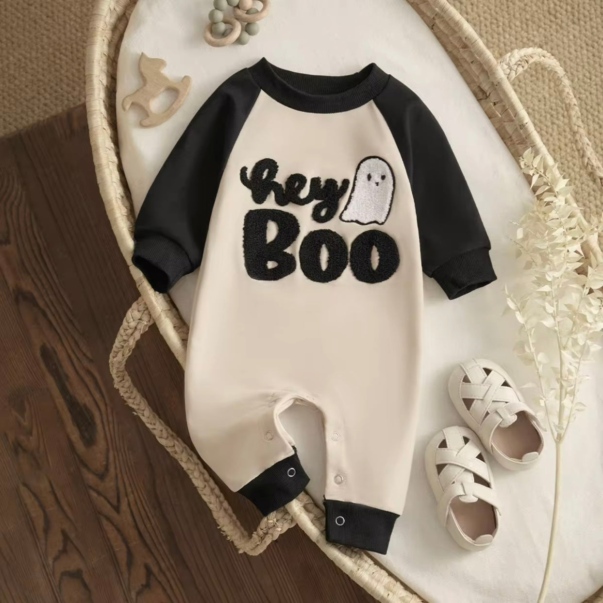 Baby Boys “Hey Boo” Halloween Romper (Age Newborn - 18M)